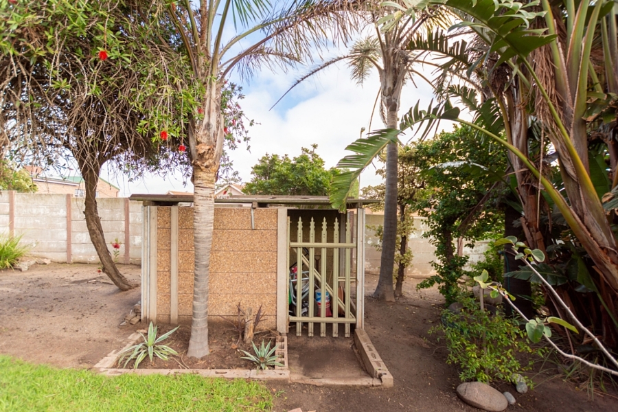 5 Bedroom Property for Sale in Vredenburg Western Cape